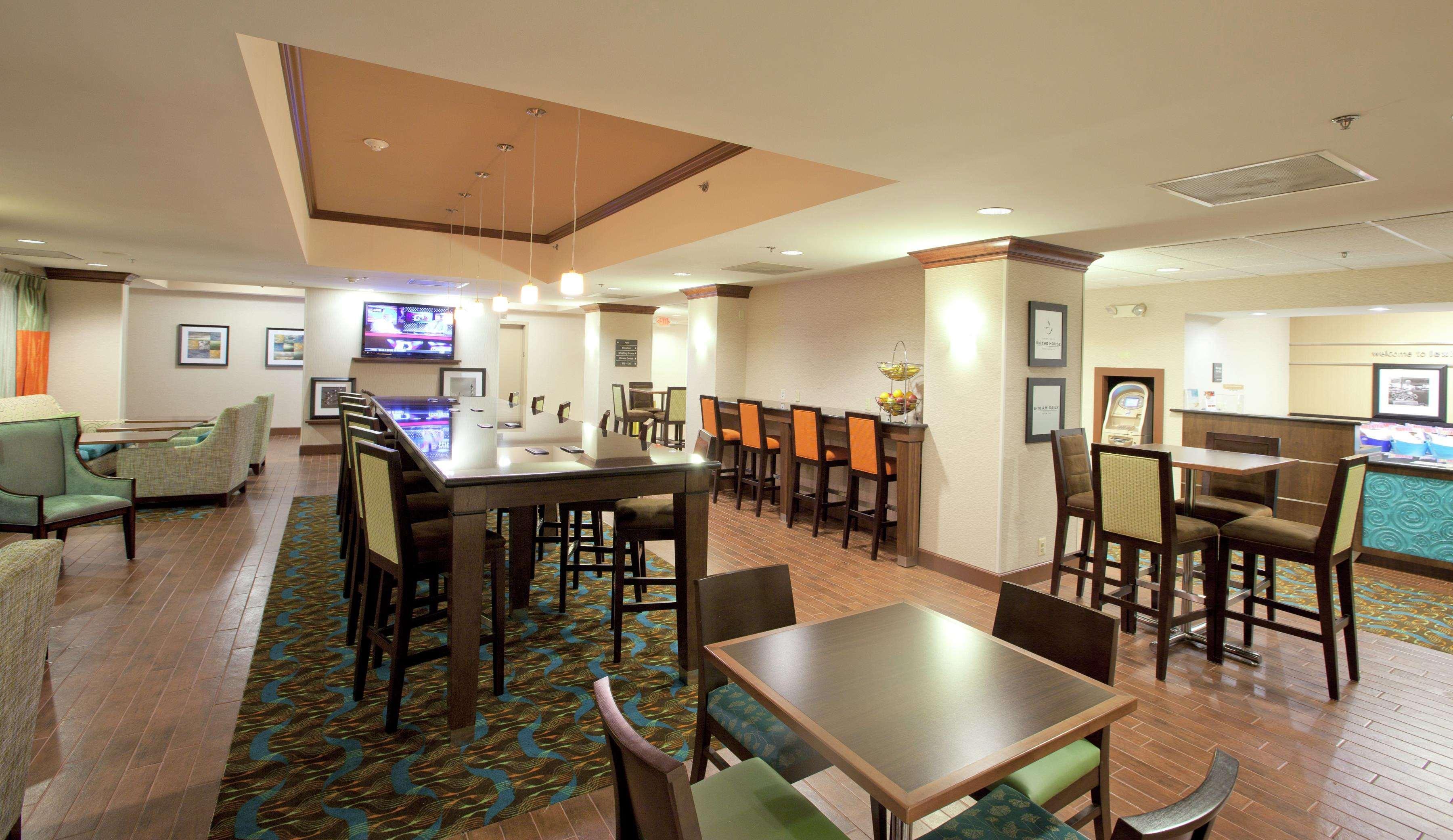 Hampton Inn Lexington Park Restaurant photo